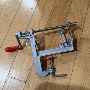 Discontinued Pampered Chef Apple Peeler Corer Slicer #2430